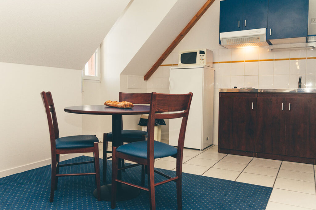 Appart'Hôtel La Roche Posay - cuisine