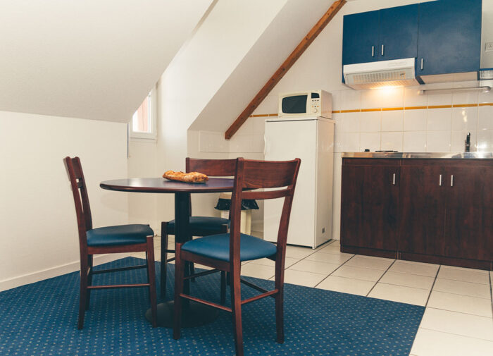 Appart'Hôtel La Roche Posay - cuisine Appart'Hôtel La Roche Posay - cuisine