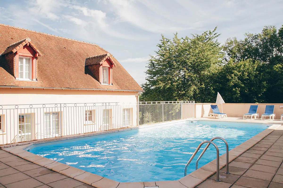 Résidence Appart’Hôtel La Roche-Posay Terres de France, hébergement confortable pour cure thermale et vacances.