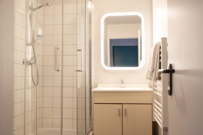 Appart'Hôtel Brest Pasteur - salle de bain Appart'Hôtel Brest Pasteur - salle de bain