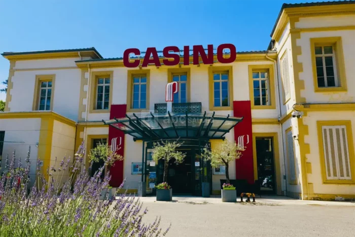 Le Casino de Gréoux-les-Bains Le Casino de Gréoux-les-Bains