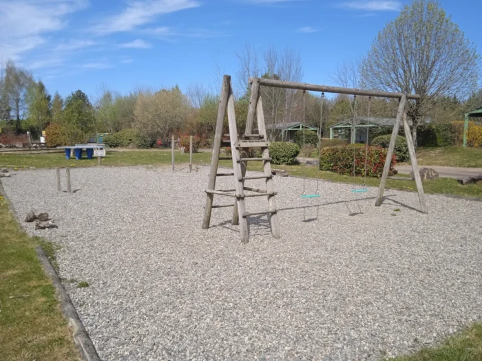 Hameaux de Miel - espace jeux pour enfants Hameaux de Miel - espace jeux pour enfants