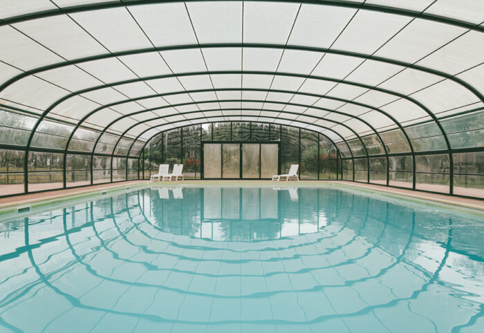 Hameaux de Miel - La piscine couverte chauffée Hameaux de Miel - La piscine couverte chauffée