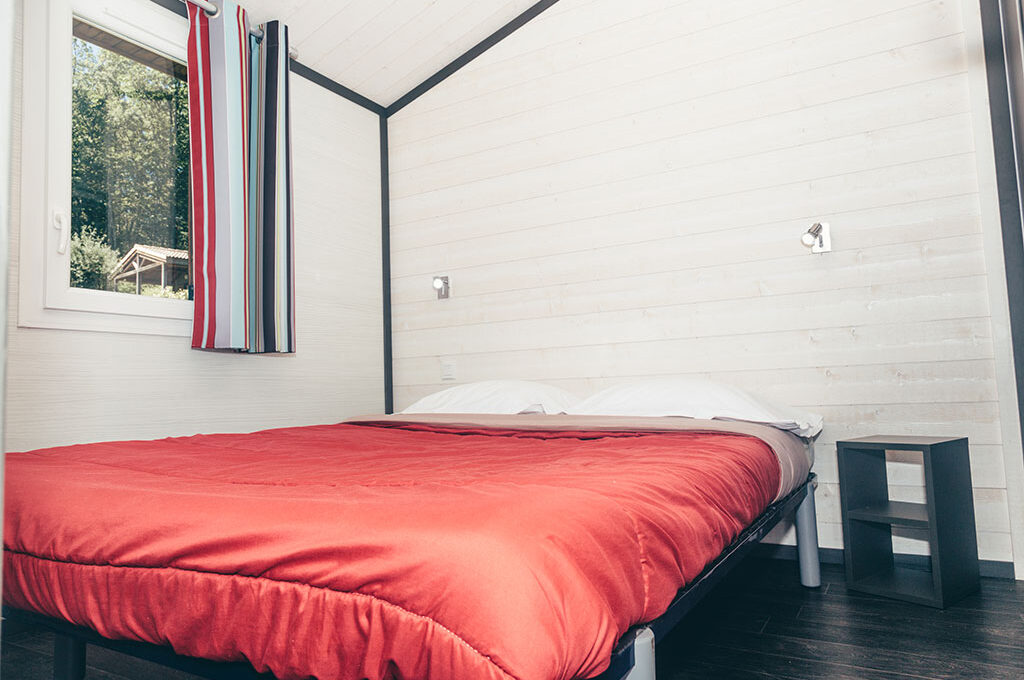 Hameaux de Pomette - Chambre avec lit double