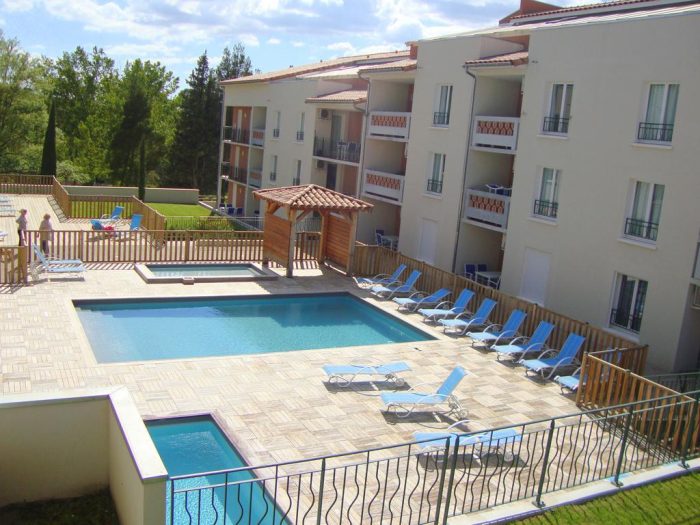 Résidence Côté Provence à Gréoux-les-Bains, hébergements Terres de France idéals pour cures thermales et séjours en Provence