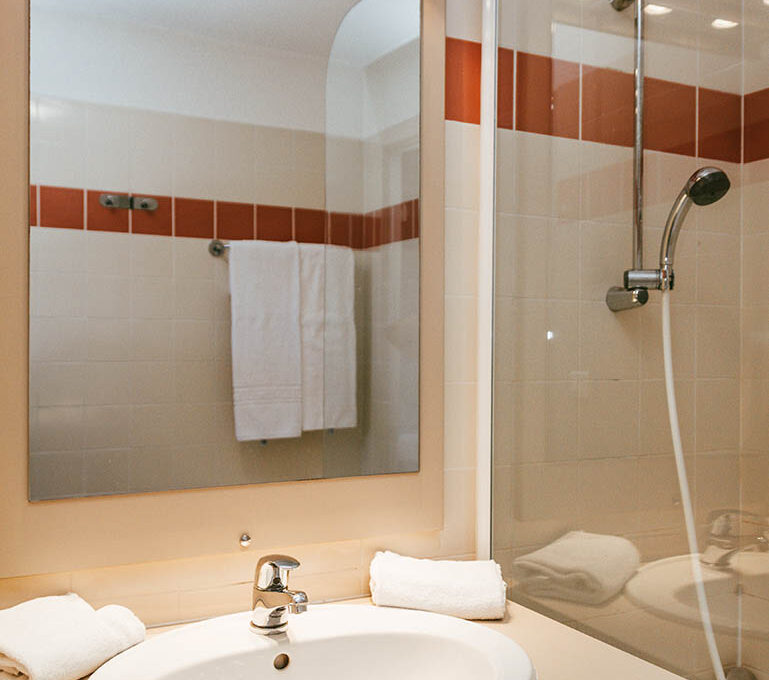 Appart'Hôtel Le Splendid - Salle de bain