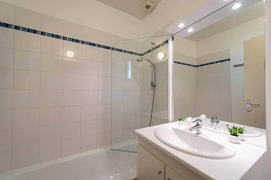 Domaine du Golf - La salle de bain