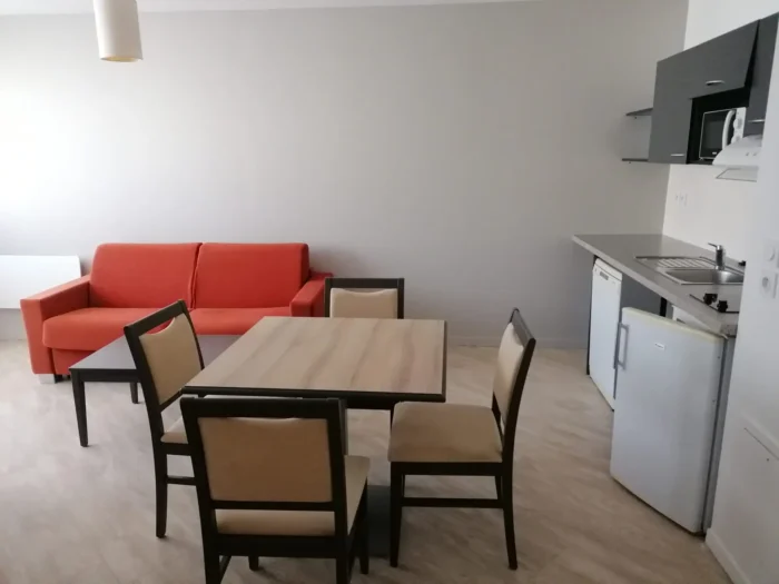 Terres de France Rouen Flaubert - Le coin repas Terres de France Rouen Flaubert - Le coin repas