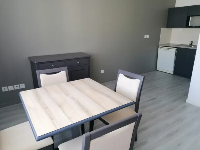 Terres de France Rouen Flaubert - Le coin repas Terres de France Rouen Flaubert - Le coin repas