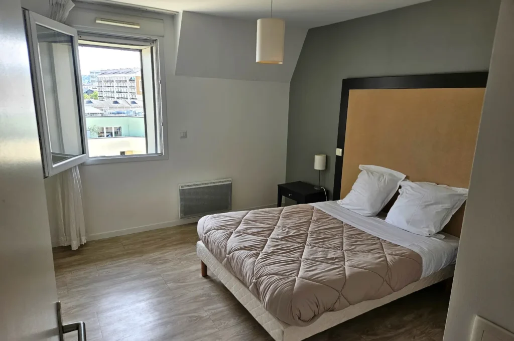 Terres de France Rouen Flaubert - Le Lit Double