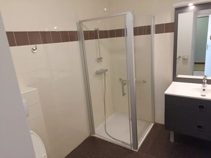 Terres de France Rouen Flaubert - La salle d'eau Terres de France Rouen Flaubert - La salle d'eau