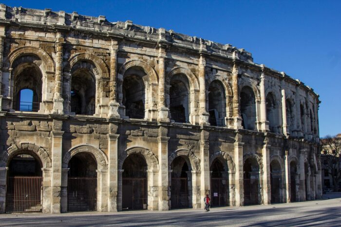Les arènes de Nîmes dans l'Hérault