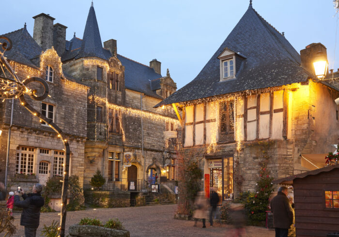 Illuminations de Noël Rochefort-en-Terre ©Rudy Burbant Illuminations de Noël Rochefort-en-Terre ©Rudy Burbant